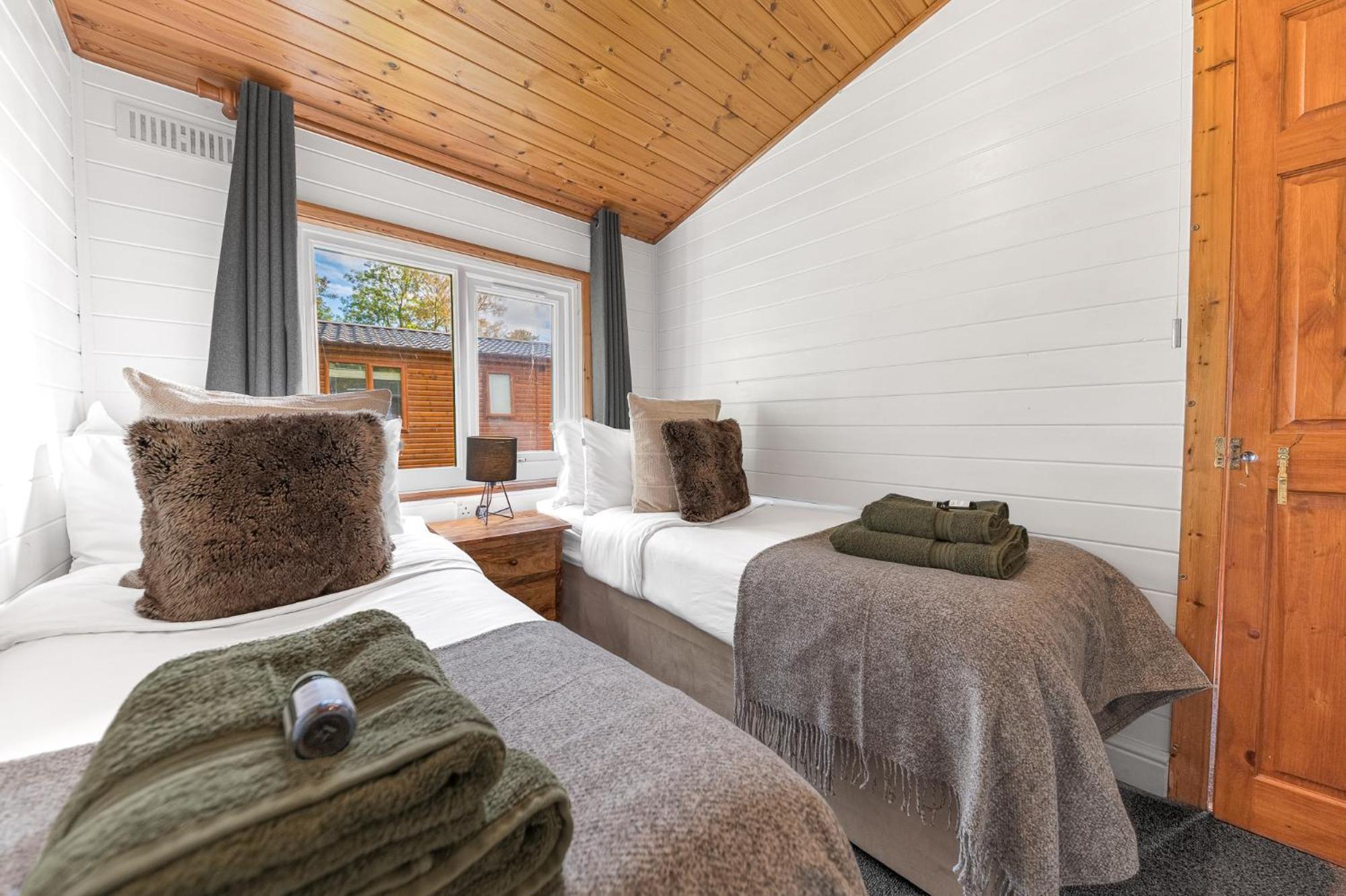 Bowness 45 - 2 Bedroom Lake Windermere Lodge Zewnętrze zdjęcie